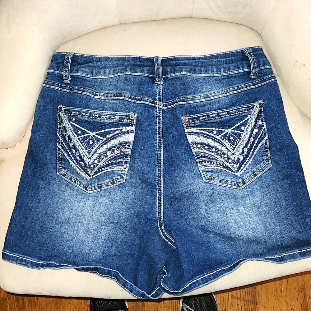 3/$20 EST 1946 Jean Shorts Size 10